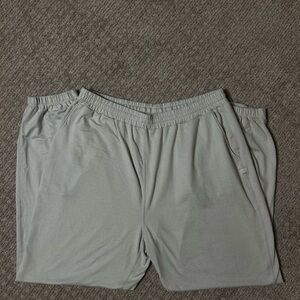 Vuori Women's Light Grey Joggers size L